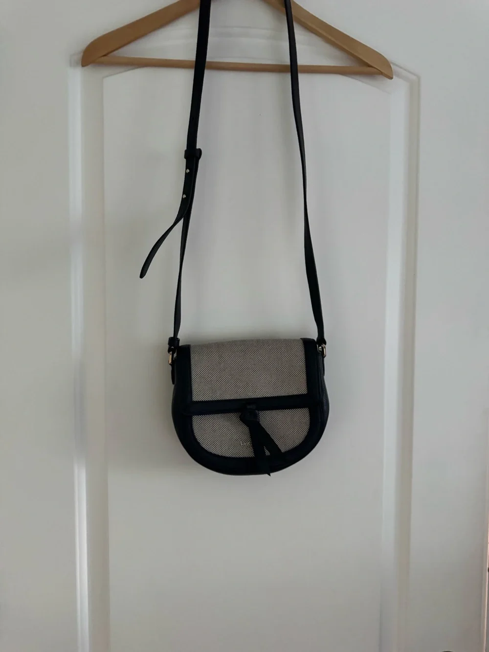 Kate Spade  Crossbody Saddle Bag in Navy and Gray